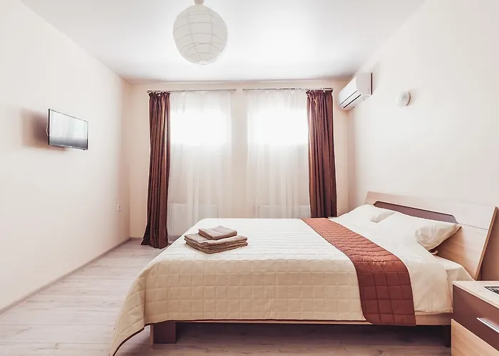 Near Deribasovskaya 3*