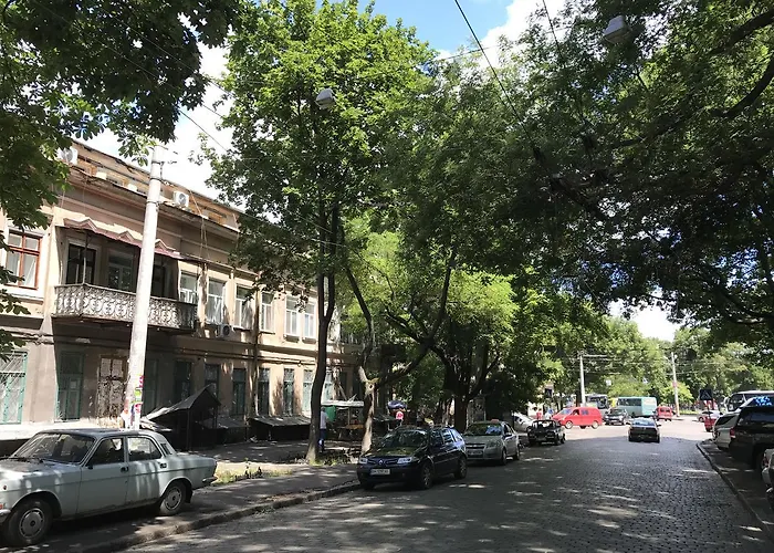 公寓式酒店 Near Deribasovskaya 敖德萨